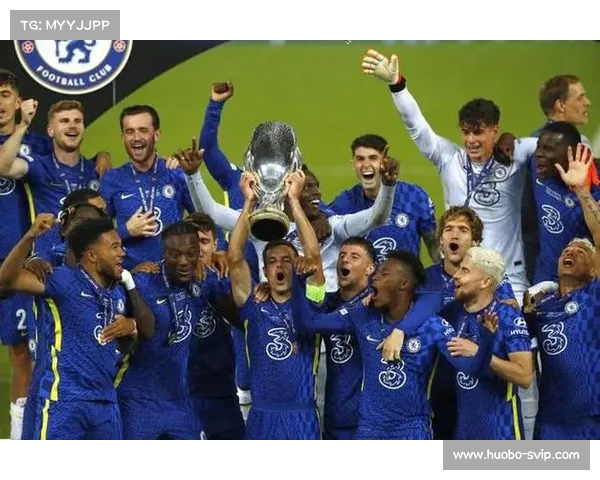 英格兰足球超级联赛：切尔西后卫詹姆斯传中助攻