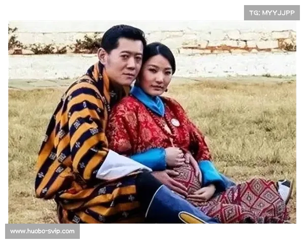 不丹国王传奇:继位,娶同胞四姐妹,育有女,选择退位安享晚年 不丹国王传奇:继位,娶同胞四姐妹,育有女,选择退位安享晚年